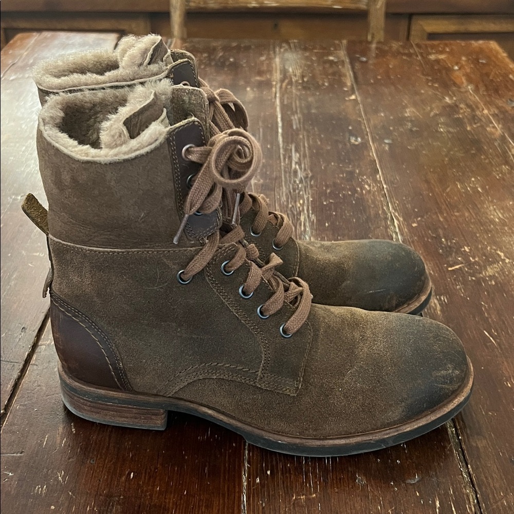 Men's Ugg Larus Boots Chestnut​​ Size 8 - Picture 6 of 15